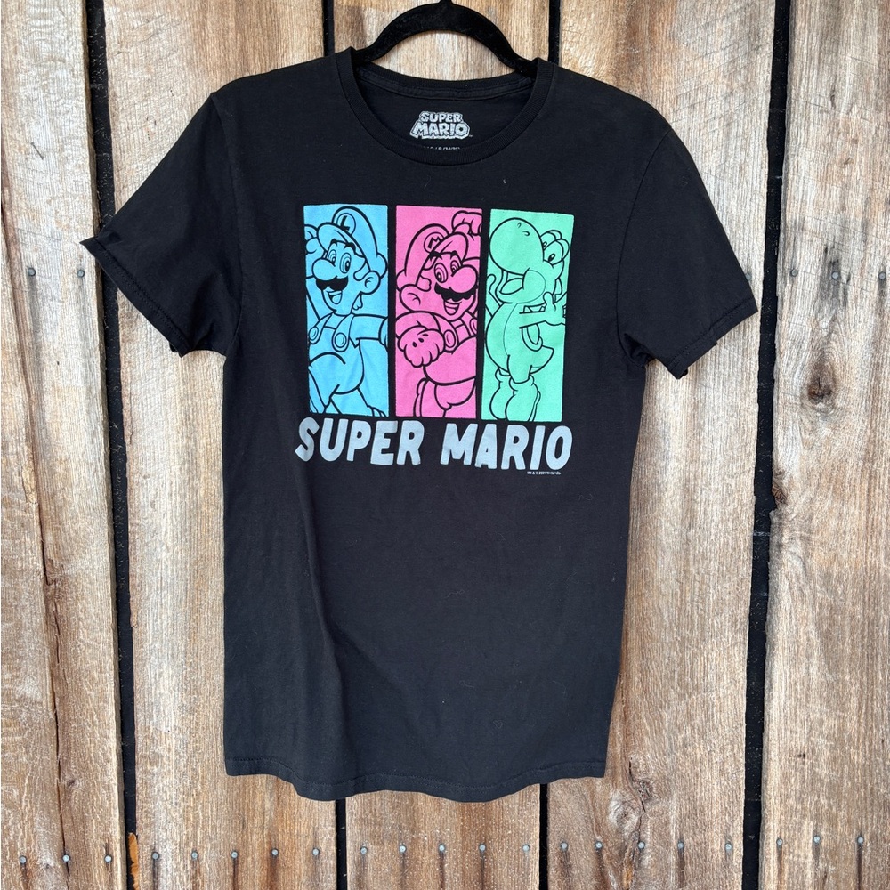Super‎ Mario Graphic T Shirt Unisex Small Black Nintendo Mario Luigi Yoshi